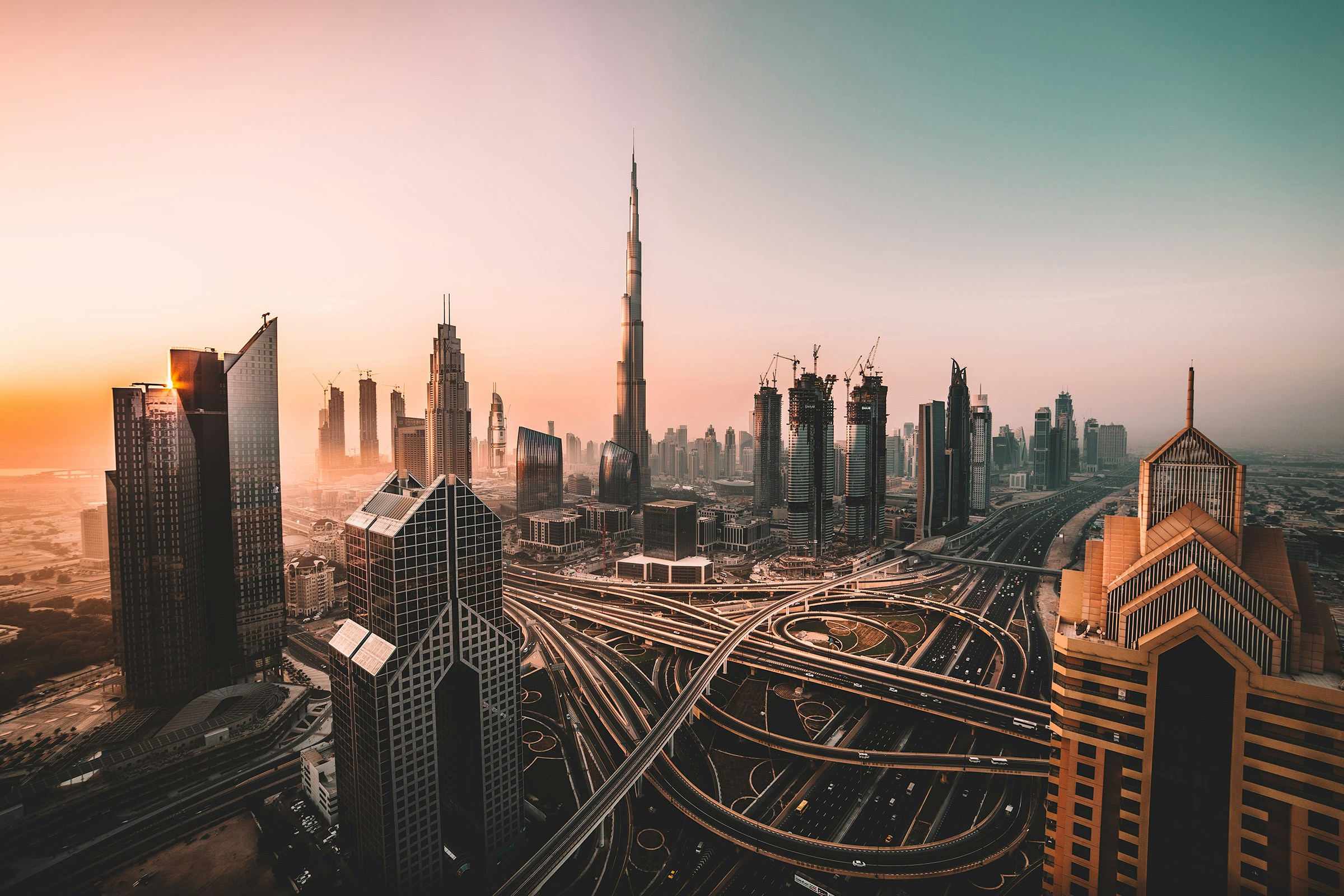 Moving to Dubai? Navigate Tax Laws and Maximize Your Wealth with Ease